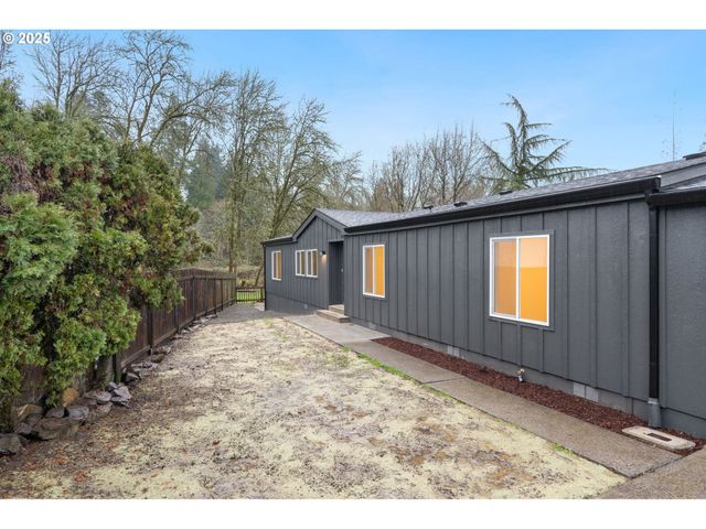 14 S GEE CREEK Loop, Ridgefield, WA 98642