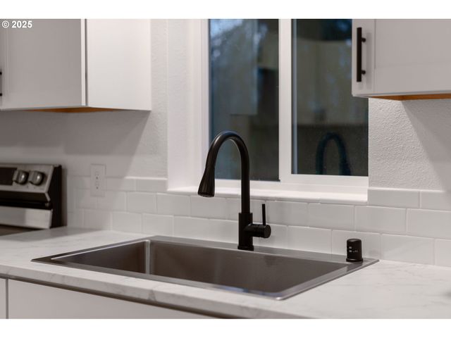 14 S GEE CREEK Loop, Ridgefield, WA 98642