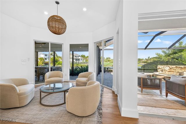 9008 Mockingbird DR, Sanibel, FL 33957