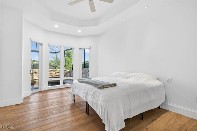 9008 Mockingbird DR, Sanibel, FL 33957