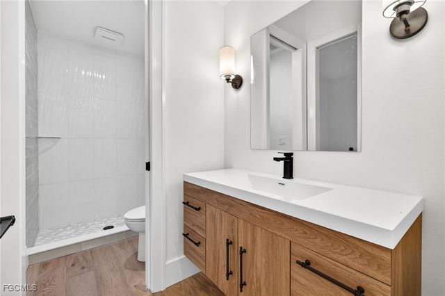 9008 Mockingbird DR, Sanibel, FL 33957