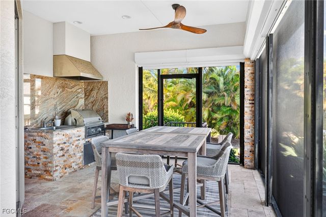 9008 Mockingbird DR, Sanibel, FL 33957