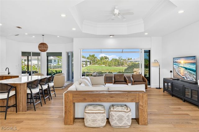 9008 Mockingbird DR, Sanibel, FL 33957