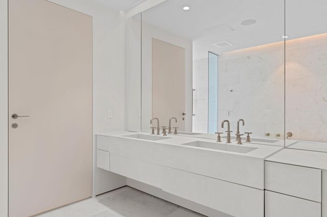 200 Arkona Court 401, West Palm Beach, FL 33401