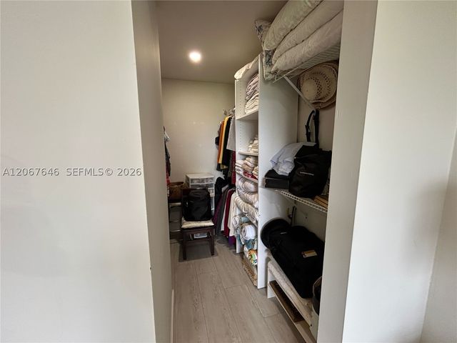 10130 Sunrise Lakes Blvd 207, Sunrise, FL 33322