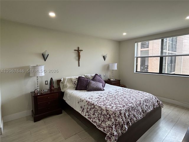 10130 Sunrise Lakes Blvd 207, Sunrise, FL 33322