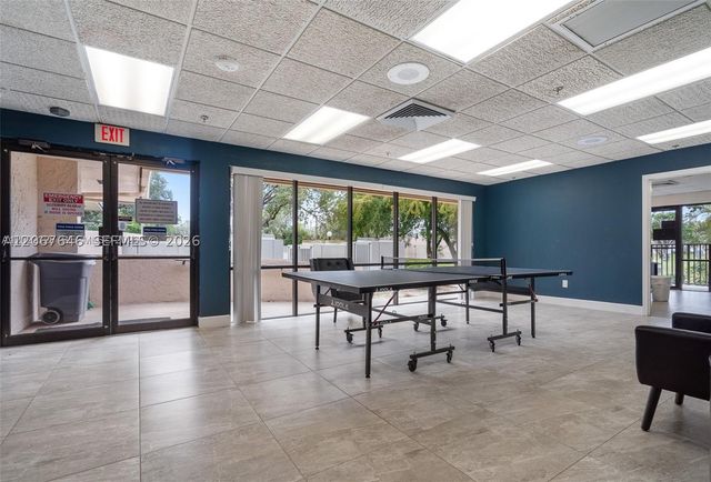 10130 Sunrise Lakes Blvd 207, Sunrise, FL 33322