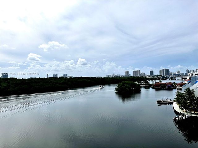 400 Kings Point Drive 714, Sunny Isles Beach, FL 33160