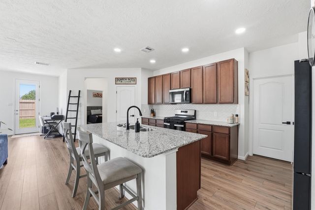 1717 Vista Luna Drive, Texas City, TX 77591