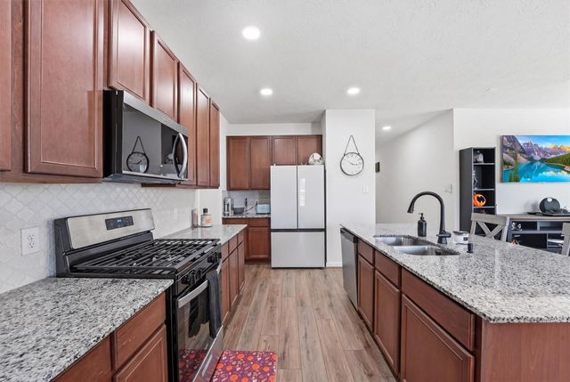 1717 Vista Luna Drive, Texas City, TX 77591