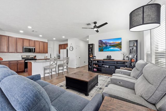 1717 Vista Luna Drive, Texas City, TX 77591