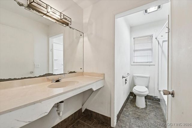 1634 S 107th East Avenue, Tulsa, OK 74128