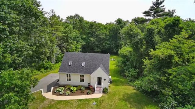 46 Old Powder House Rd, Lakeville, MA 02347