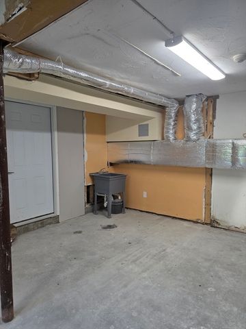 46 Old Powder House Rd, Lakeville, MA 02347
