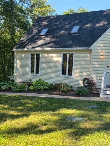 46 Old Powder House Rd, Lakeville, MA 02347