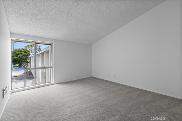 902 Camino Real 207, Redondo Beach, CA 90277