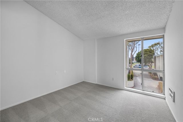902 Camino Real 207, Redondo Beach, CA 90277