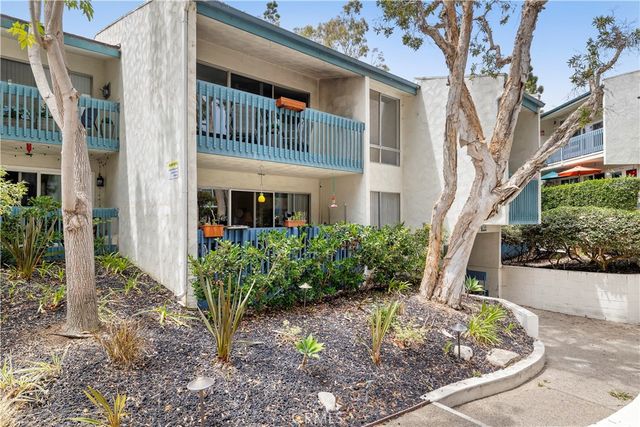 902 Camino Real 207, Redondo Beach, CA 90277