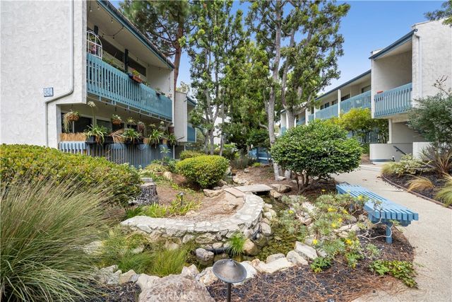 902 Camino Real 207, Redondo Beach, CA 90277