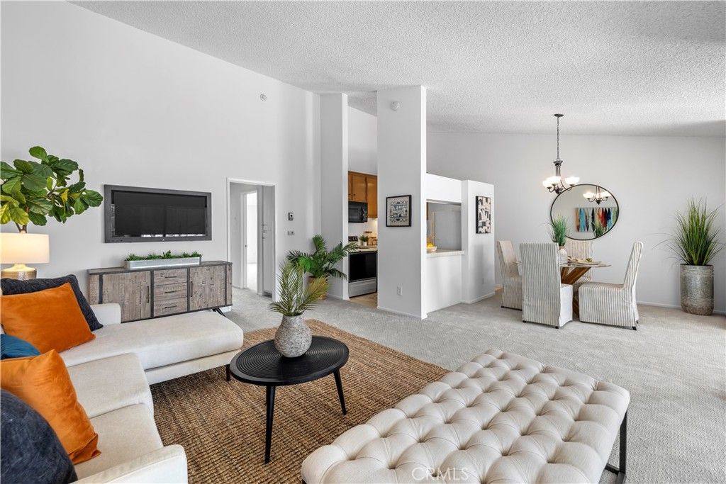 902 Camino Real 207, Redondo Beach, CA 90277