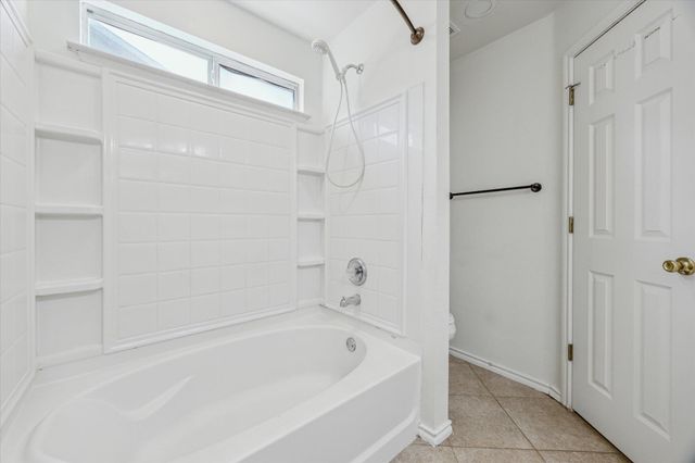 110 Rinehardt ST, Hutto, TX 78634