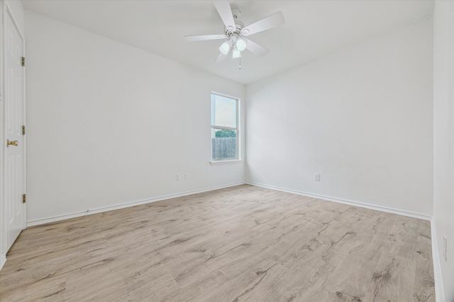 110 Rinehardt ST, Hutto, TX 78634