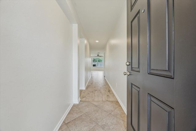 110 Rinehardt ST, Hutto, TX 78634
