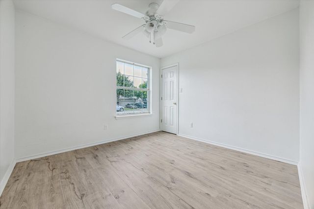 110 Rinehardt ST, Hutto, TX 78634