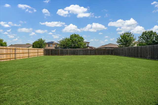 110 Rinehardt ST, Hutto, TX 78634