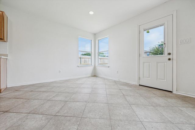 110 Rinehardt ST, Hutto, TX 78634