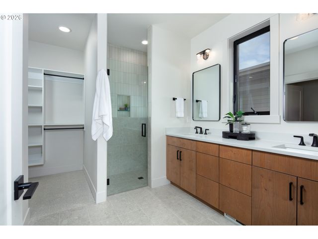 1110 Rock Creek Rd, Hood River, OR 97031