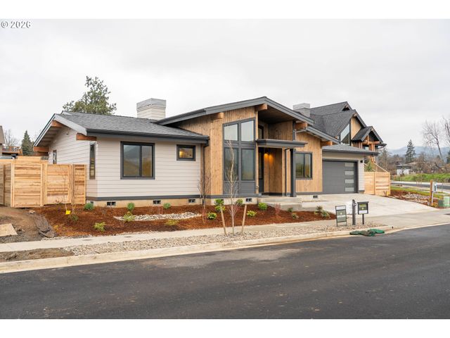 1110 Rock Creek Rd, Hood River, OR 97031