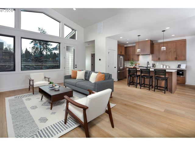 1110 Rock Creek Rd, Hood River, OR 97031