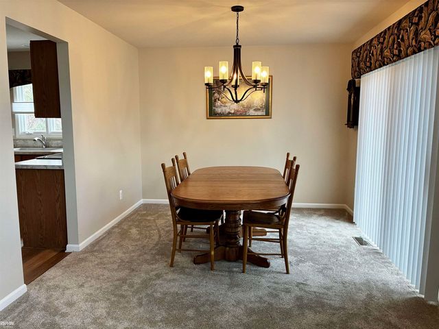40135 Streamwood Court, Sterling Heights, MI 48310