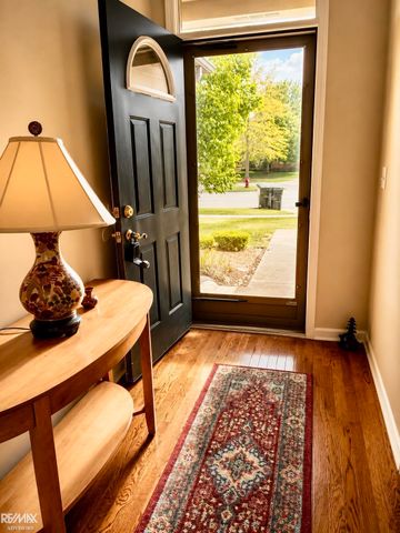 40135 Streamwood Court, Sterling Heights, MI 48310