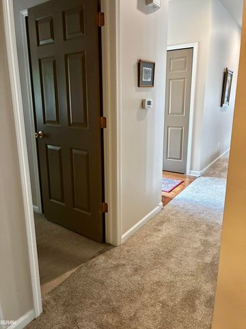 40135 Streamwood Court, Sterling Heights, MI 48310
