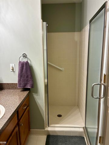 40135 Streamwood Court, Sterling Heights, MI 48310