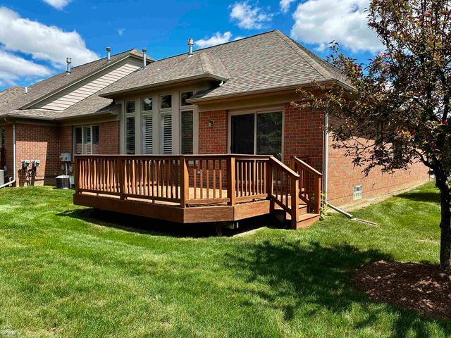 40135 Streamwood Court, Sterling Heights, MI 48310