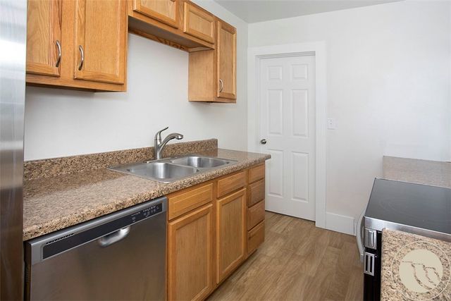 704 Terry Ave, Billings, MT 59101