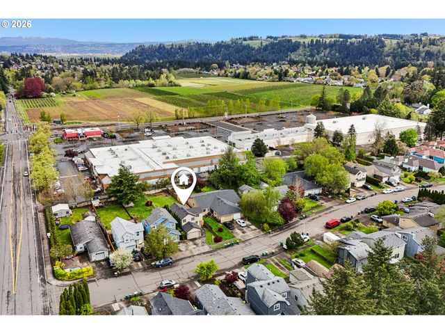 123 Se 34TH Cir, Troutdale, OR 97060