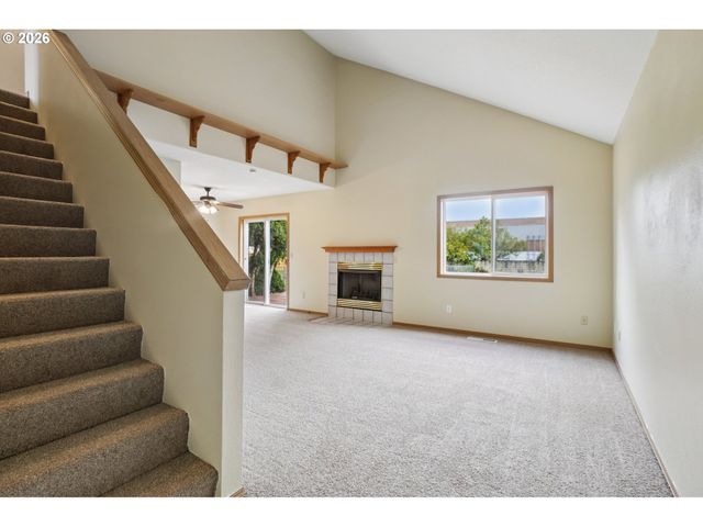 123 Se 34TH Cir, Troutdale, OR 97060