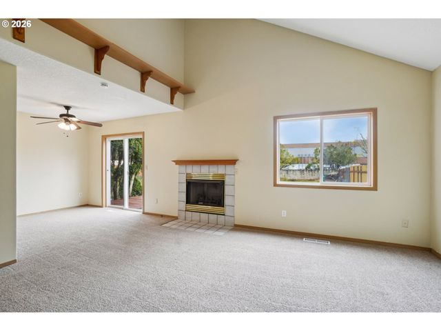 123 Se 34TH Cir, Troutdale, OR 97060