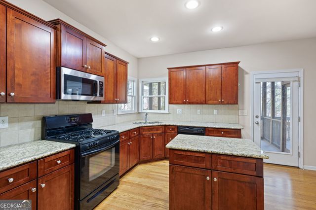 334 Maple View Court, Dallas, GA 30157