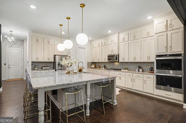 185 Oakleigh Manor Drive, Fayetteville, GA 30215