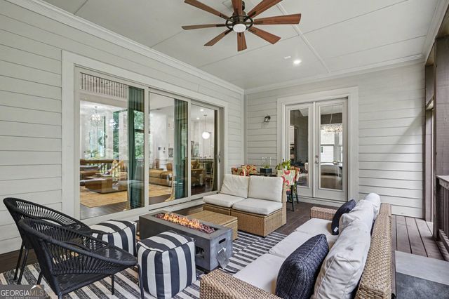 185 Oakleigh Manor Drive, Fayetteville, GA 30215