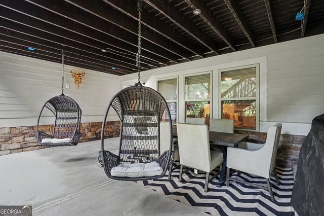 185 Oakleigh Manor Drive, Fayetteville, GA 30215