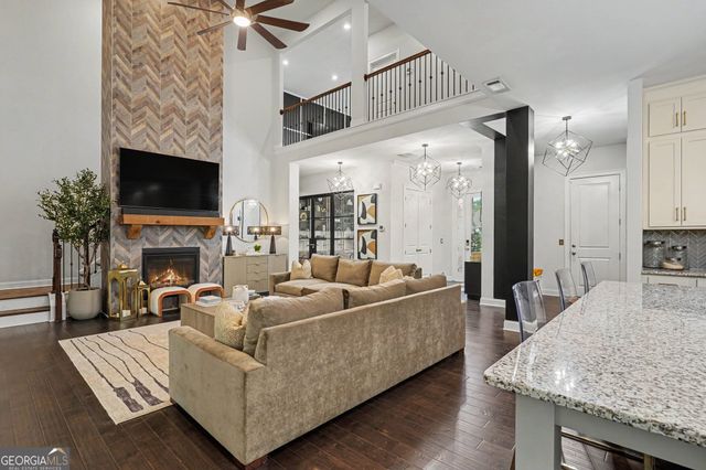 185 Oakleigh Manor Drive, Fayetteville, GA 30215