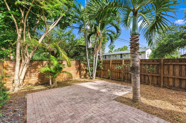 645 NW 2nd Avenue, Fort Lauderdale, FL 33311