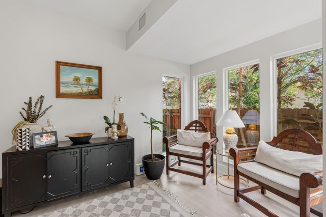 645 NW 2nd Avenue, Fort Lauderdale, FL 33311