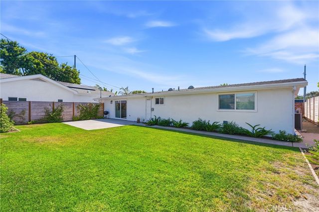 3097 Molokai Place, Costa Mesa, CA 92626